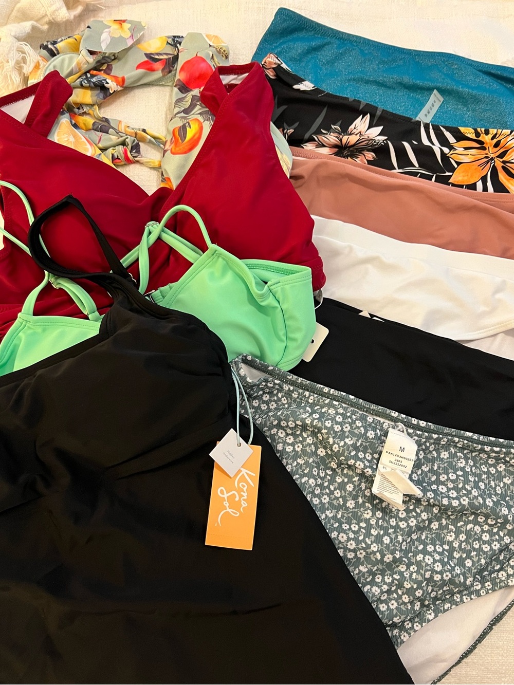 Huge 10 Pieces swimwear lot size medium New